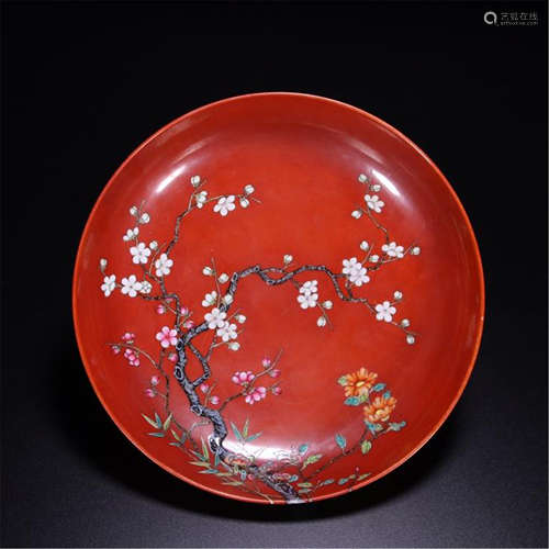 CHINESE PORCELAIN RED GLAZE FAMILLE ROSE FLOWER PLATE