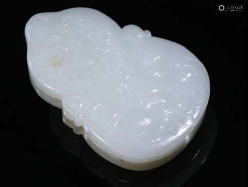 CHINESE WHITE JADE GOURD LIDDED BOX