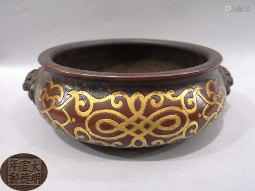 A BRONZE CASTED AUSPICIOUS PATTERN CENSER