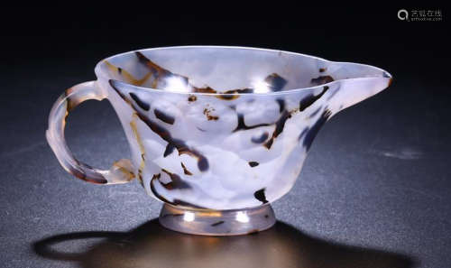 AN AGATE CARVED CUP