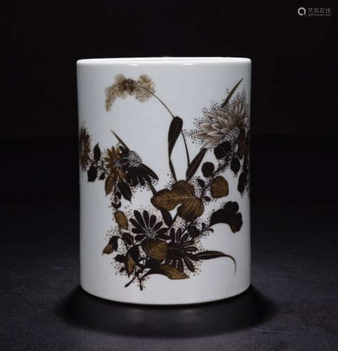 A INK GLAZE FLOWER PATTERN PEN HOLDER