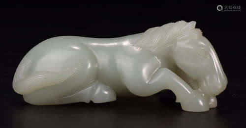 A HETIAN JADE CARVED HORSE SHAPED PENDANT