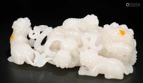 HETIAN JADE WU SHOU XI ZHU ORNAMENT