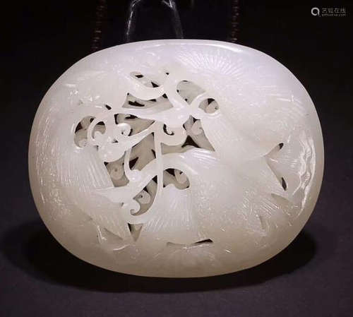 WHITE HETIAN JADE YI LU LIAN KE BUCKLE