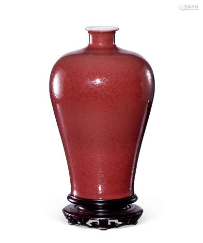 清 霁红釉梅瓶