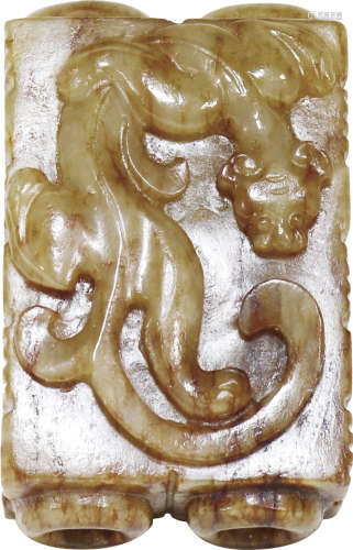 清 白玉带紅沁螭龍雙珒子 Qing Dynasty (1644–1912)