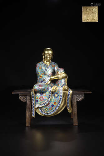 A CLOISONNE ARHAT BUDDHA STATUE