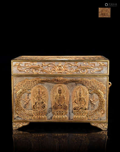 A GILT BRONZE BOX WITH MARKING EMBEDED BUDDHAS