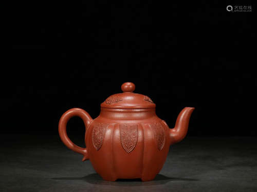 A ZISHA TEAPOT WITH MARKING