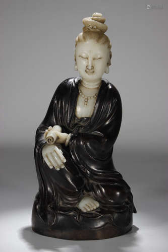 A SOAPSTONE GUANYIN BUDDHA INLAID WITH ZITAN WOOD