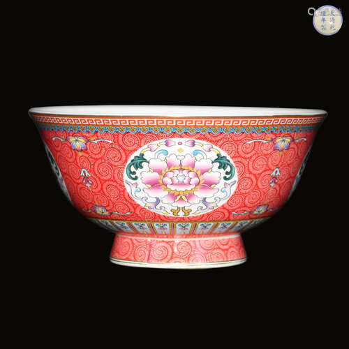 A YONGZHENG MARK ENAMELED BOWL WITH FLOWER PAINTED