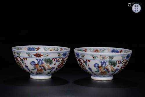 A PAIR OF WU CAI GLAZE BOWLS