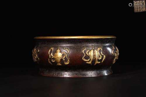 A 'DAMING XUANDE WUNIAN JIANDU GONGBU GUANCHEN WUBANGZUO MADE' MARK GILT BRONZE  CENSER