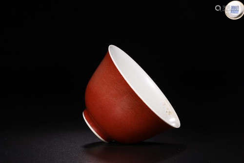 A RED GLAZE BOWL