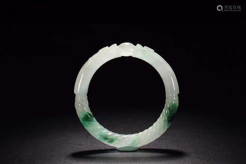 A JADEITE BANGLE