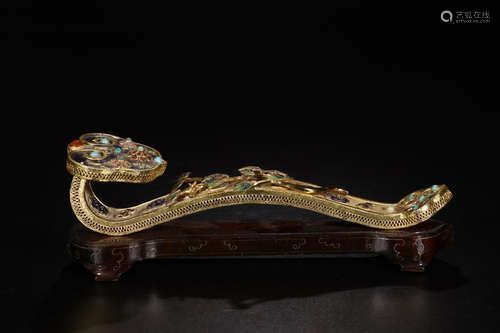 A GILT SILVER IN COPPER GILDED RUYI ORNAMENT