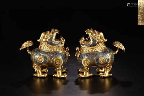 A PAIR OF CLOISONNE BEAST SHAPED CENSERS