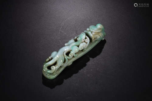 A JADEITE BELT BUCKLE IN DRAGON SHAPE