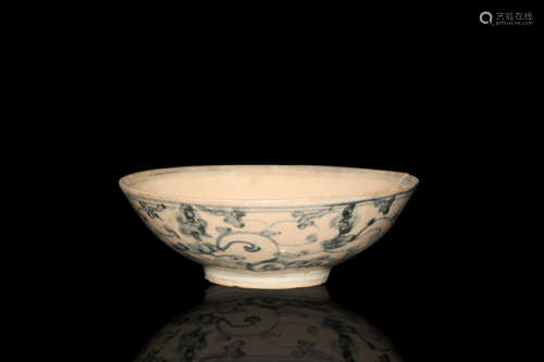 A YUAN QING PROCELAIN BOWL