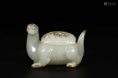 A HETIAN JADE DRAGON TORTOISE BEAST ORNAMENT