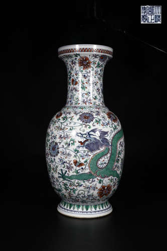 A DOU CAI VASE IN DRAGON & PHOENIX DESIGN