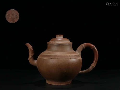 A ZISHA TEAPOT WITH MARKING