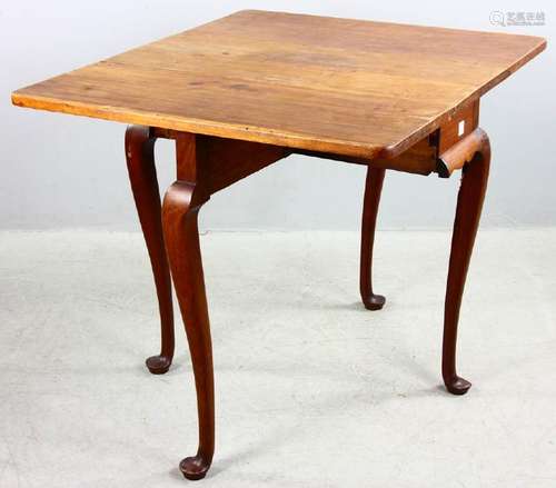 Early 18thC Queen Anne Drop Leaf Table