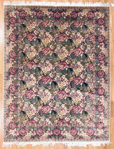 Finely Woven Designer Garden Floral Rug