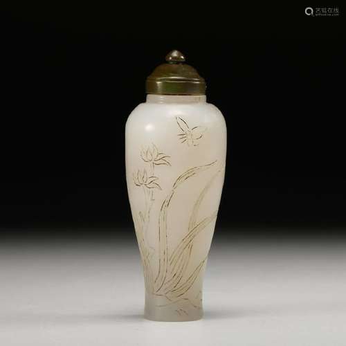 CHINESE WHITE JADE CARVED SNUFF BOTTLE