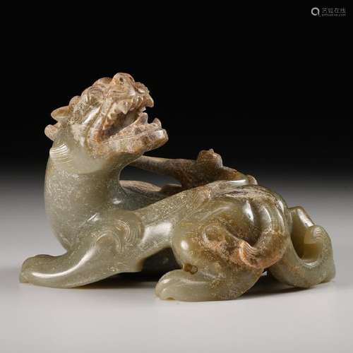 CHINESE ARCHAIC JADE BEAST