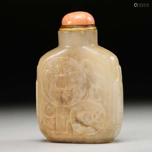 CHINESE WHITE JADE CARVED SNUFF BOTTLE