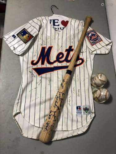 METS AUTOGRAPHED JERSEY BALLS AND BATS