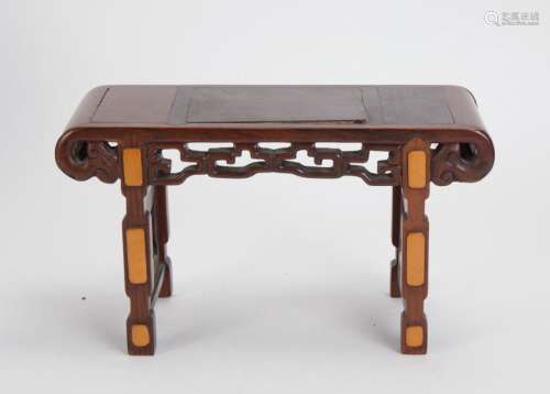 CHINESE ROSEWOOD ALTAR TABLE FORMED STAND