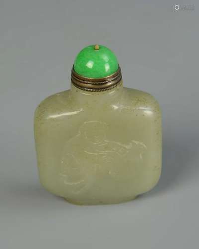 Chinese Carved Jade Snuff Bottle