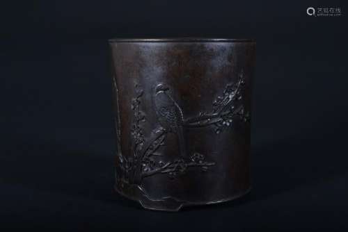 A CARVED ZITAN 'MAGPIE' BRUSHPOT.BITONG .QING PERIOD