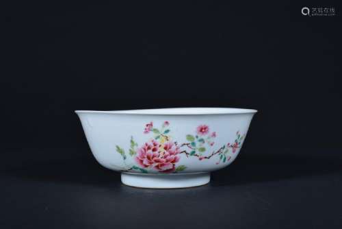 A FAMILLE-ROSE BOWL.QING PERIOD