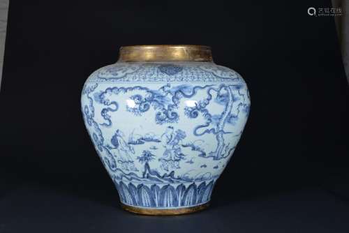 A LARGE OF BLUE AND WHITE 'FIGURES' JAR.MING PERIOD