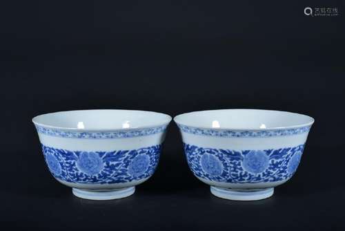 A PAIR OF BLUE AND WHITE BOWLS.QING PERIOD