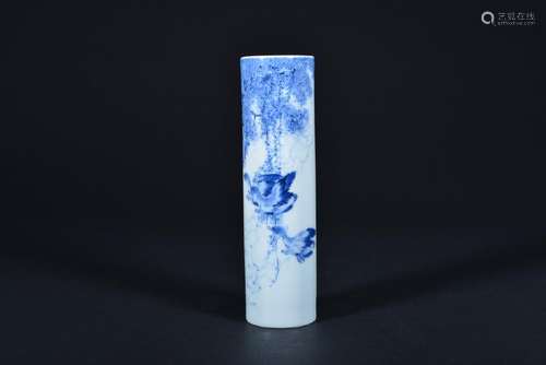 A BLUE AND WHITE BRUSHPOT.BITONG.MARK OF WANGBU