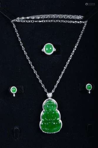 A SET OF WHITE-GOLD AND DIAMOND JADEITE GUANYIN