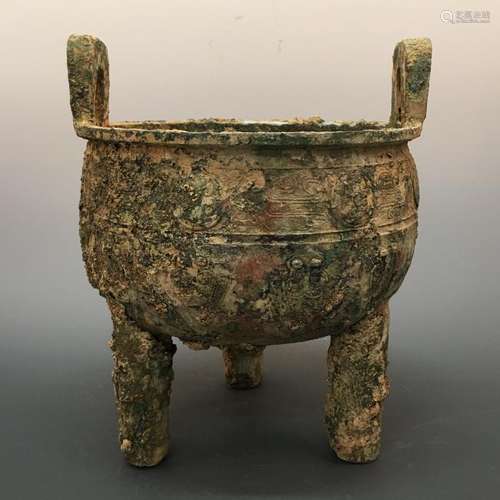 Chinese Bronze Tripod Food Vessel