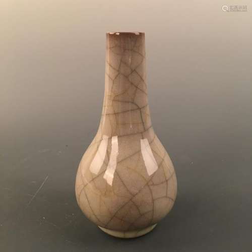 Chinese Guan Type Bottle Vase