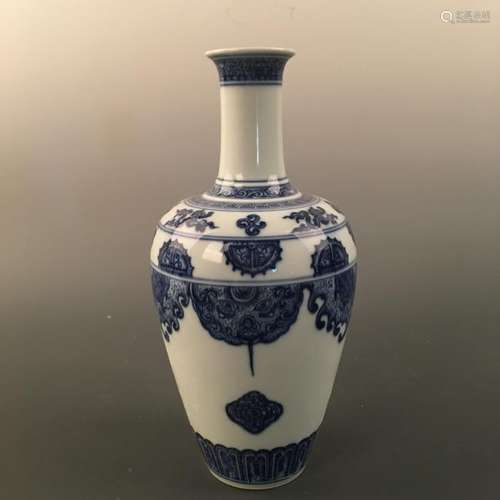 Chinese Blue-White Vase, Qianlong Mark