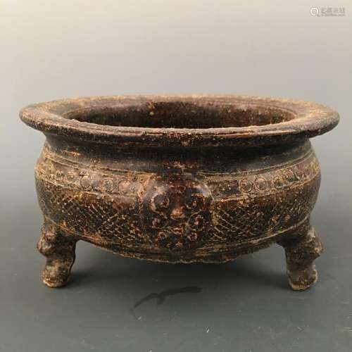 Chinese Yue Ware Tripod Censer