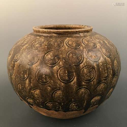 Chinese Yue Kiln Pottery Jar