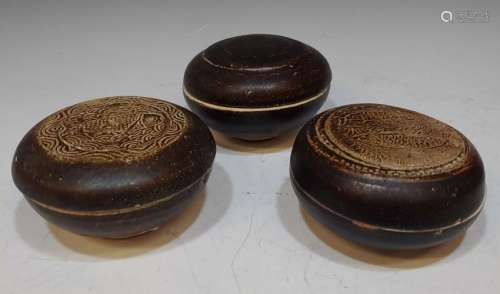 (3) 15th C Vietnamese Shipwreck Ceramic Boxes