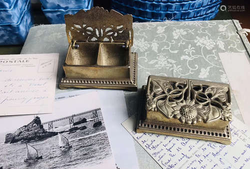 BRONZE STAMP BOX