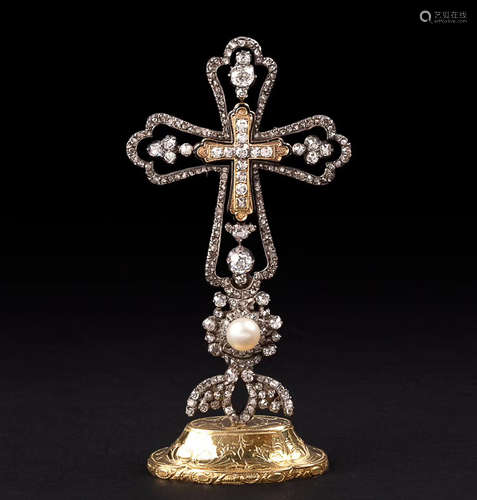 DIAMOND&PEARL GOLD SILVER CROSS ORNAMENT