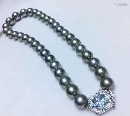 TAHITI PEARL NECKLACE WITH 18K AQUAMARINE AND DIAMOND PENDANT