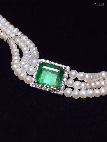 EMERALD AND SEAWATER PEARL BRACELET